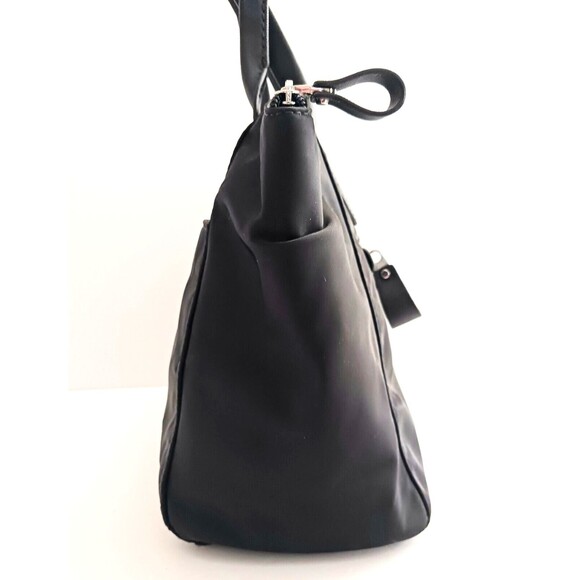 Michael Kors Kelsey Lg Tote Blk Nylon w Blk Saffiano Leather Straps - Picture 5 of 12